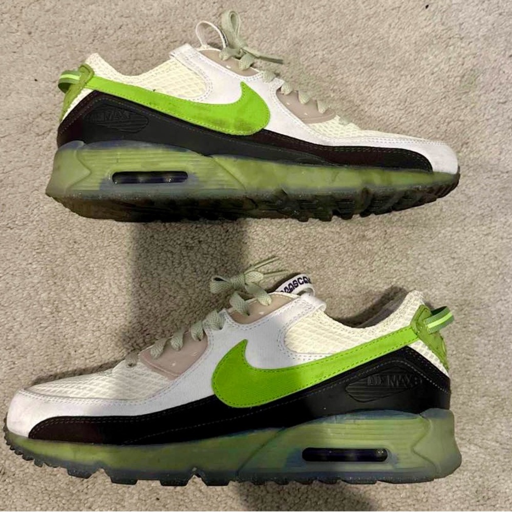 Men’s Nike Terrascape 90 Phantom Vivid Green Size 11.5